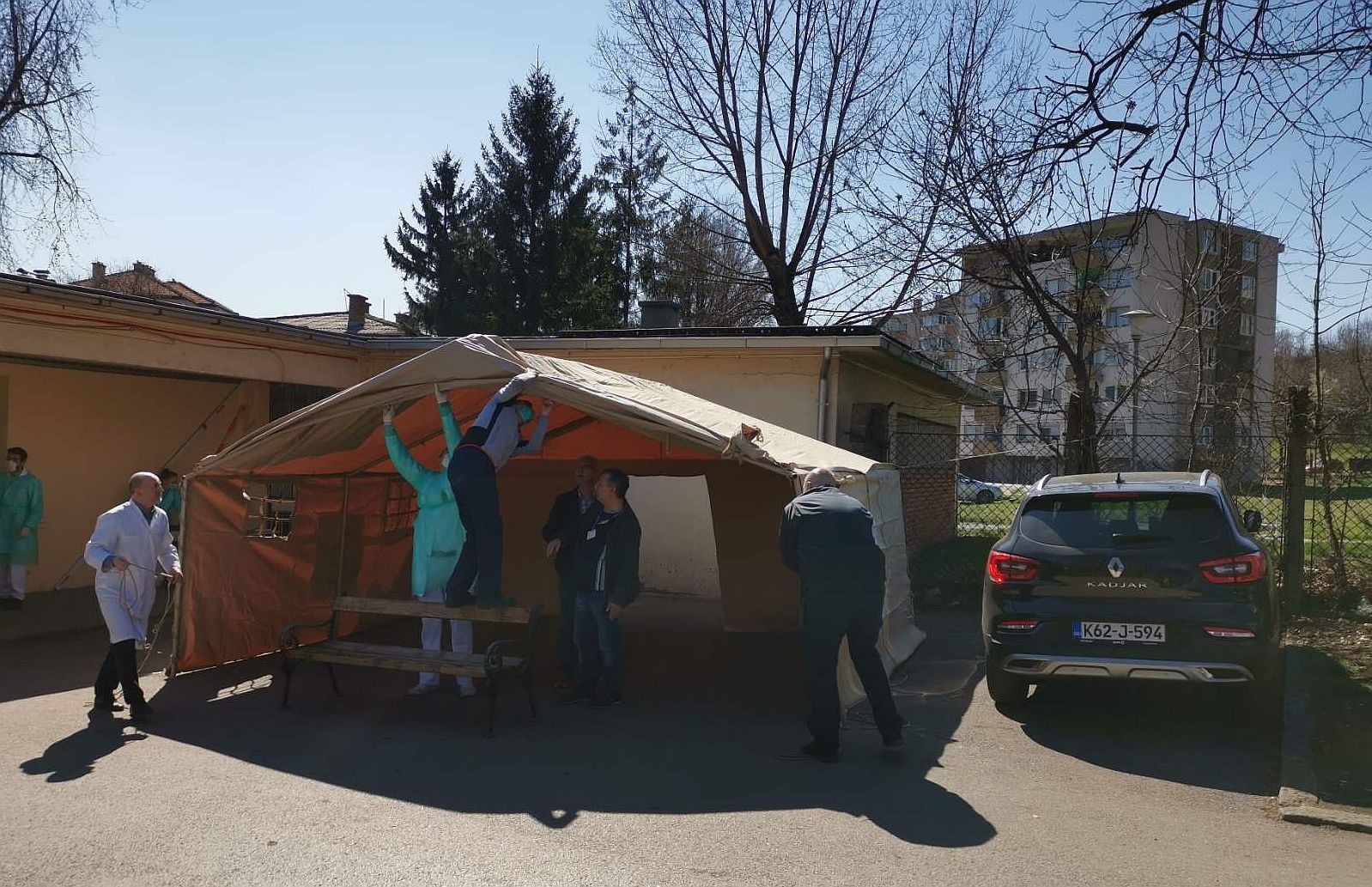 USPOSTAVLJENI TRIJAŽNI PUNKTOVI U ZENICI I ŽEPČU, A OD DANA 20.03.2020.GODINE  I U VAREŠU