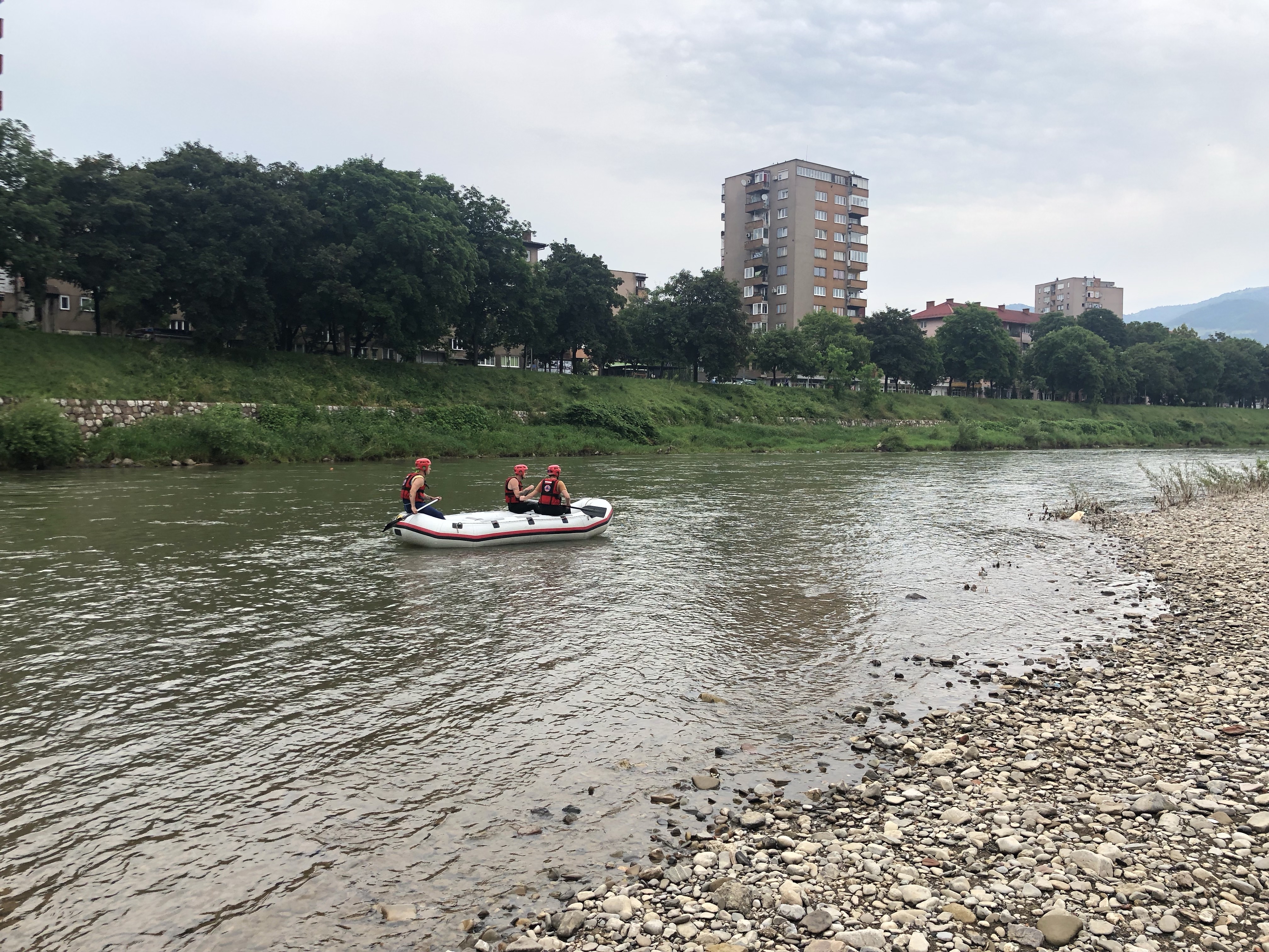 Fotografije potrage za utopljenim licem na rijeci Bosni