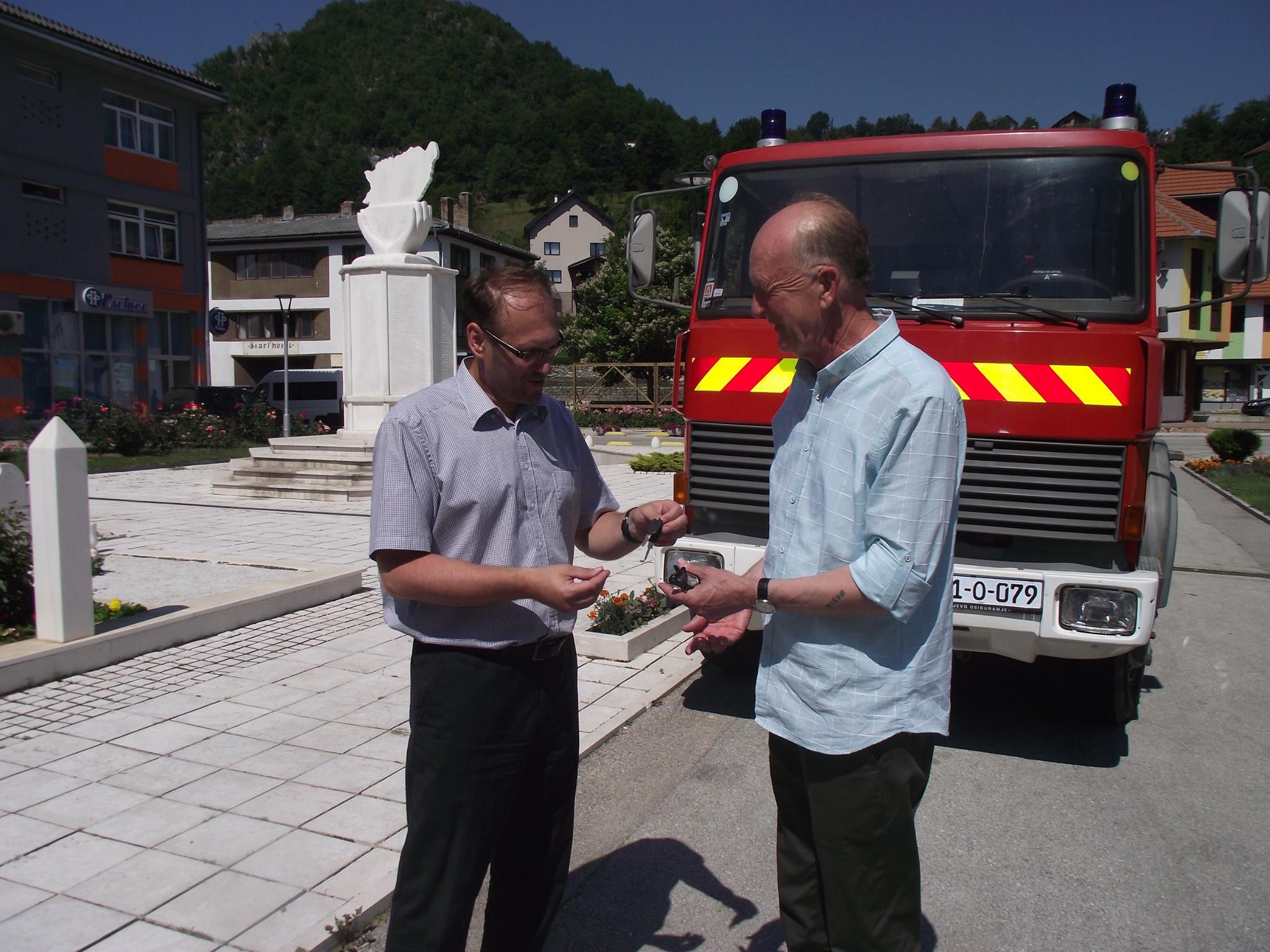 Dobrovoljno vatrogasno društvo Olovo od danas bogatije za još jedno vatrogasno vozilo